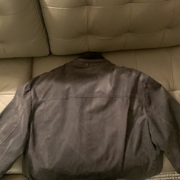 Danier mens leather jacket - Picture 4 of 7